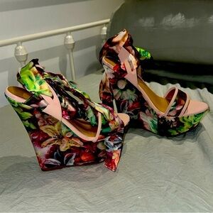 Floral Wedge lace up Sandals